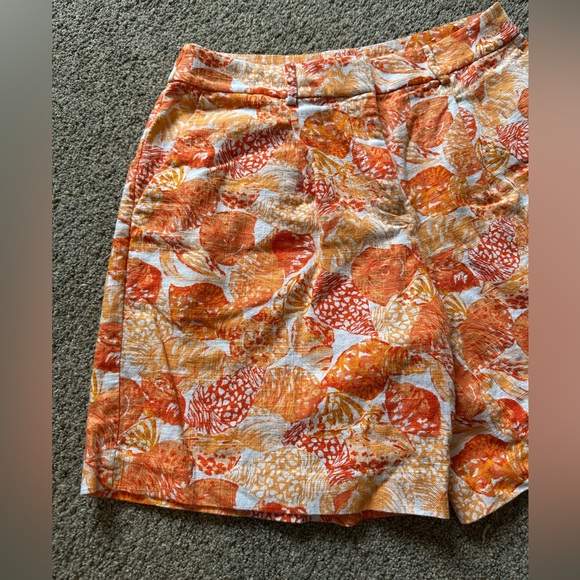 Loft Shorts - Picture 4 of 7